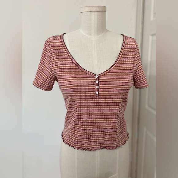 American Eagle Pink Striped Lettuce Hem Button Up Crop Top Baby Tee Size Medium - Picture 1 of 9